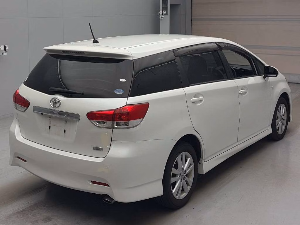 TOYOTA WISH