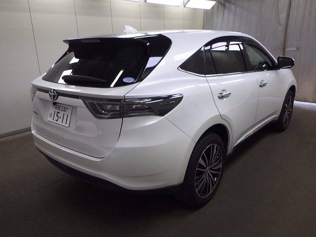 TOYOTA HARRIER