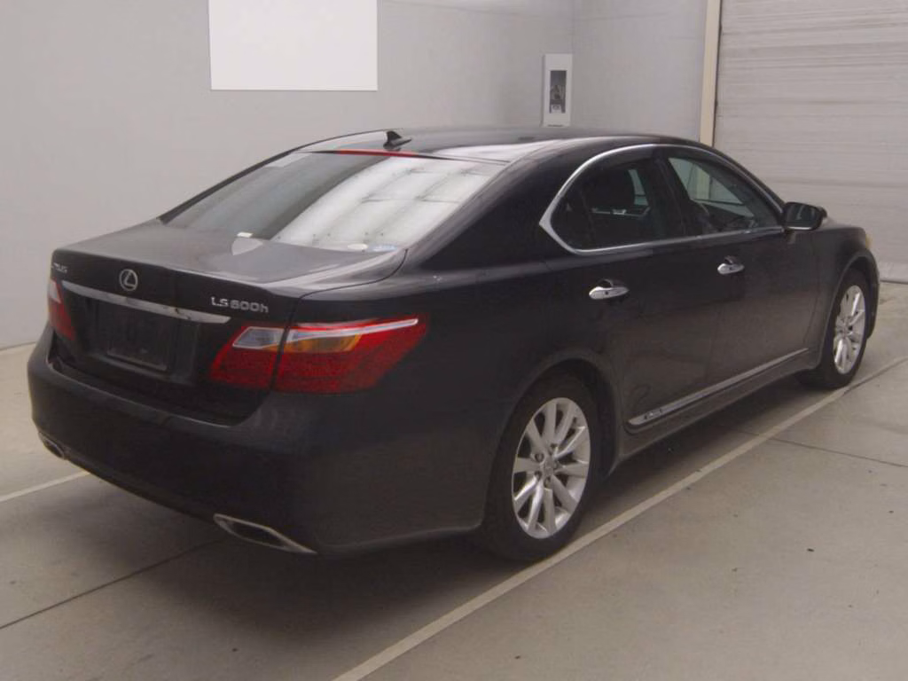 LEXUS LS600H