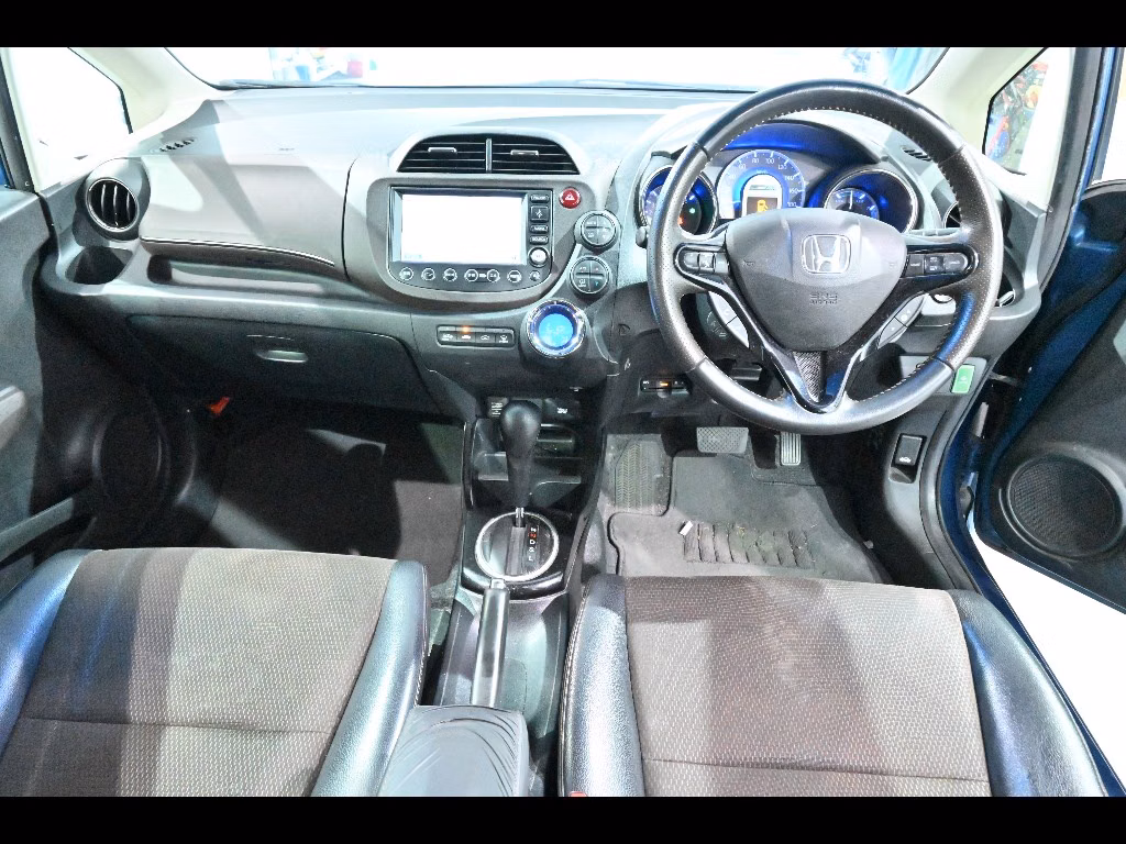 HONDA FIT SHUTTLE
