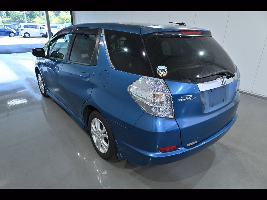 HONDA FIT SHUTTLE