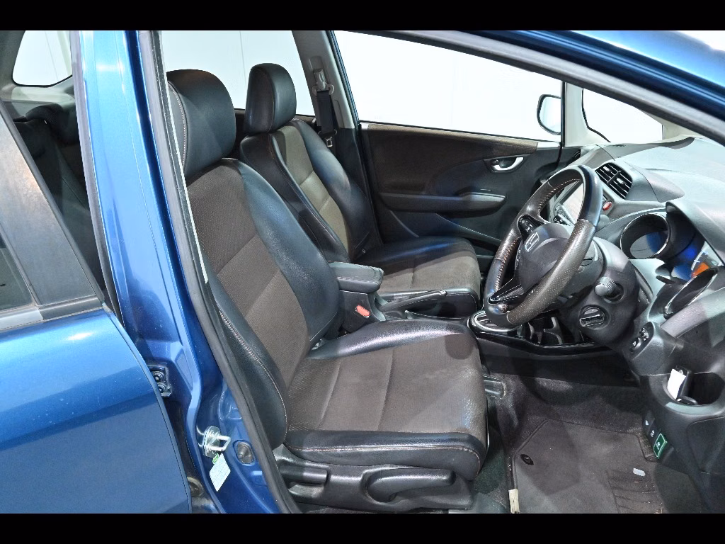 HONDA FIT SHUTTLE