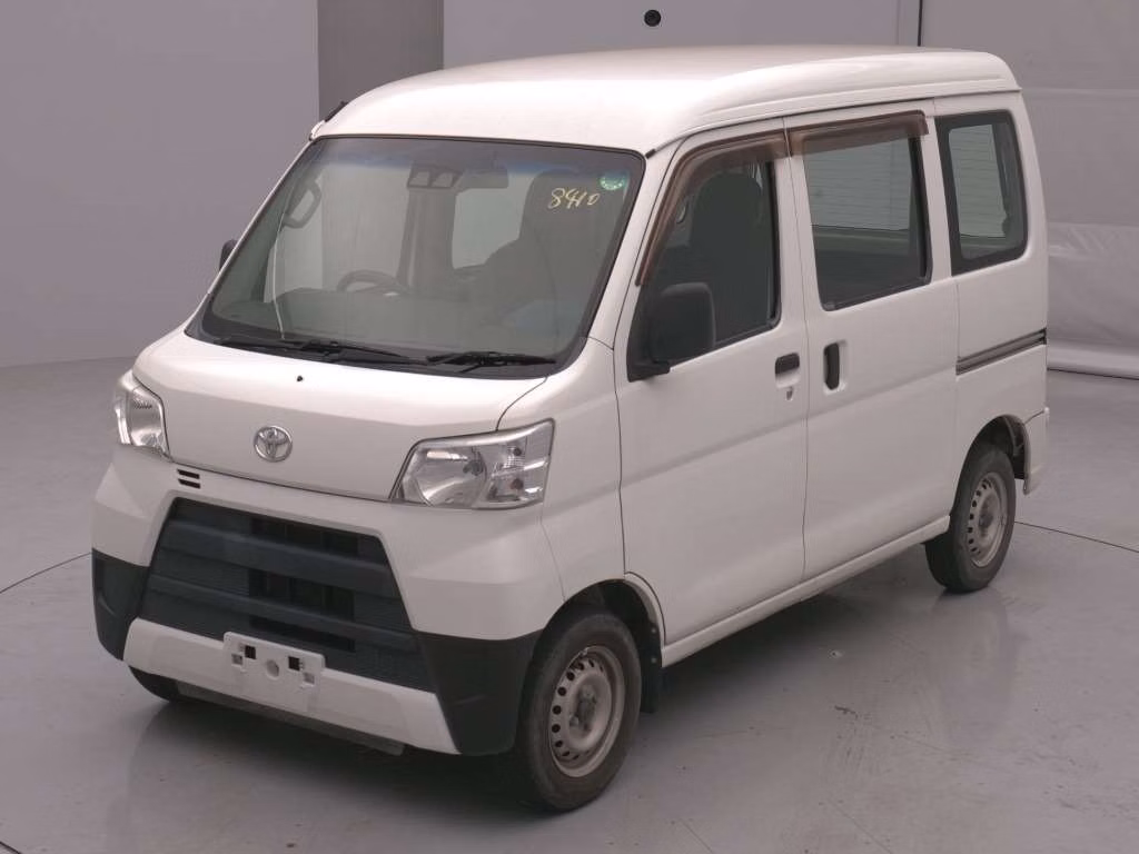 TOYOTA PIXIS VAN