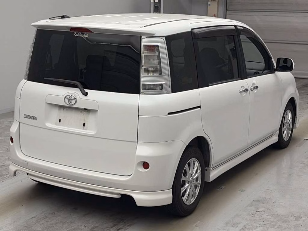 TOYOTA SIENTA