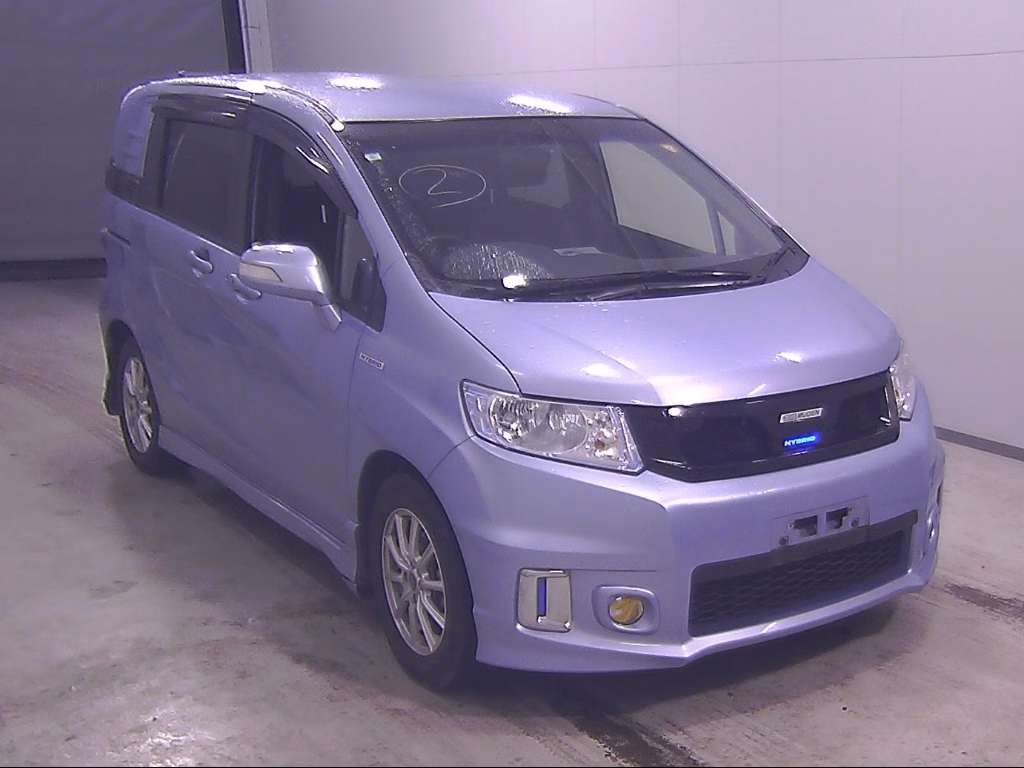 HONDA FREED SPIKE