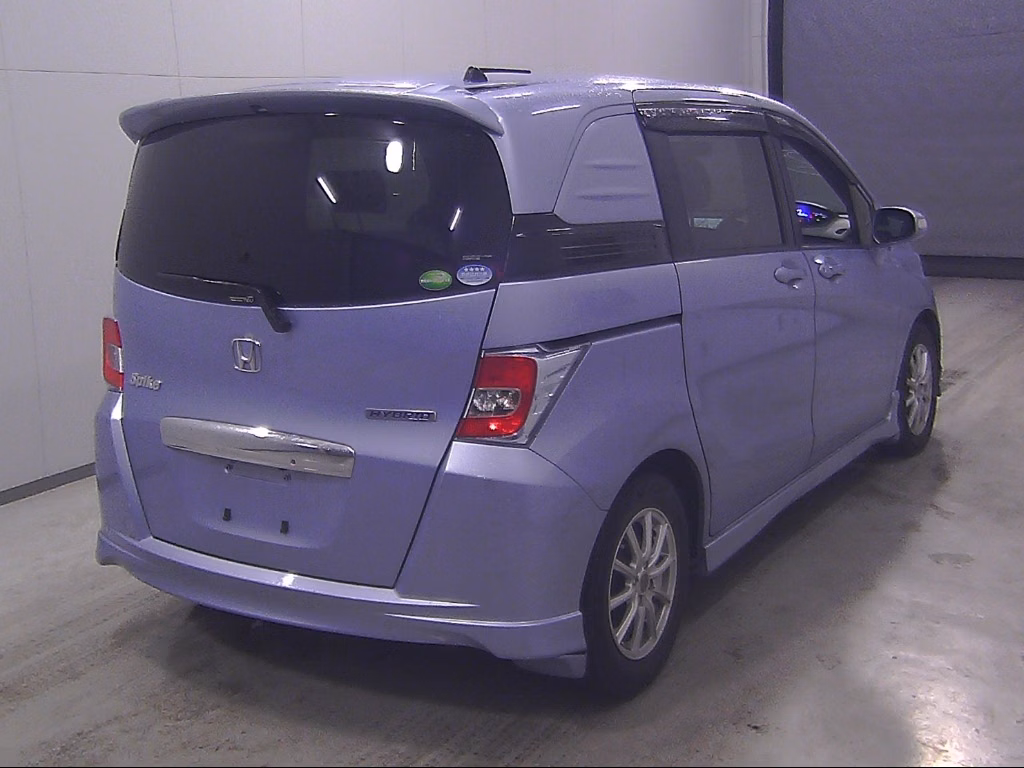 HONDA FREED SPIKE