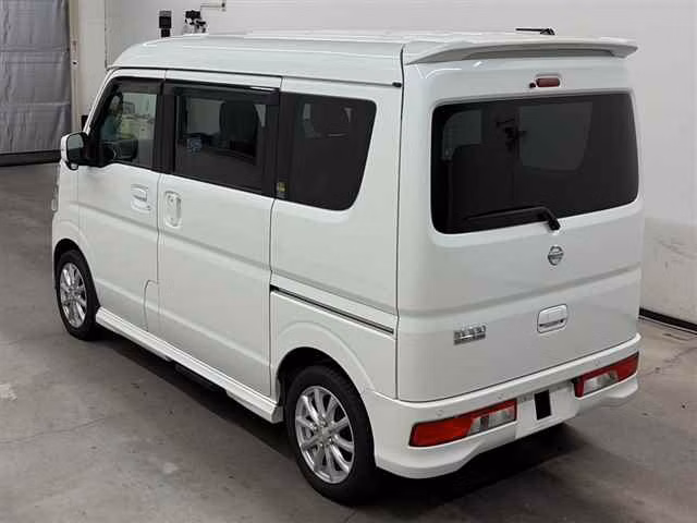 NISSAN NV100 CLIPPER