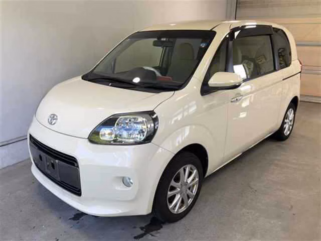 TOYOTA PORTE