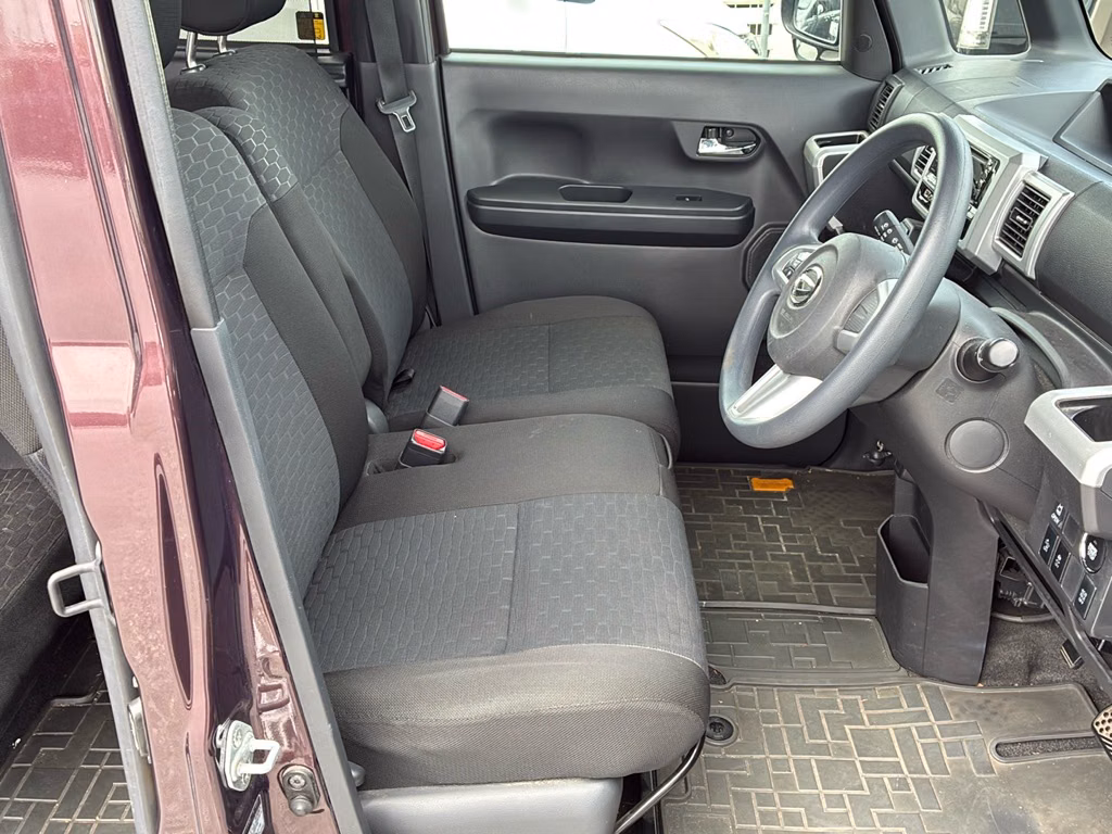 DAIHATSU WAKE