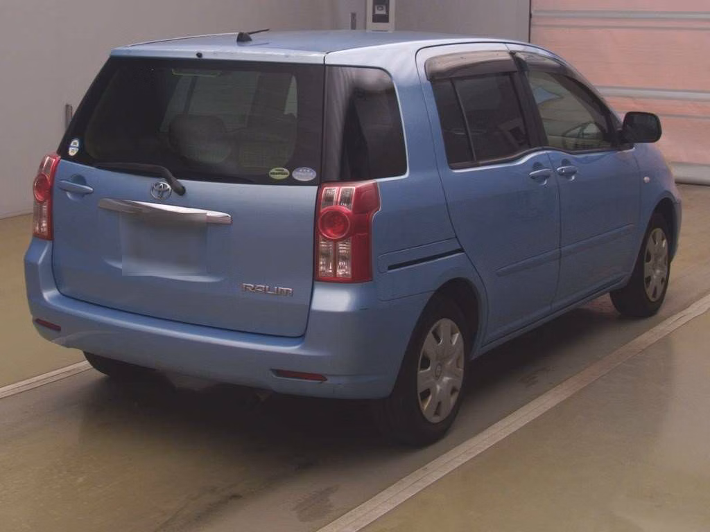 TOYOTA RAUM