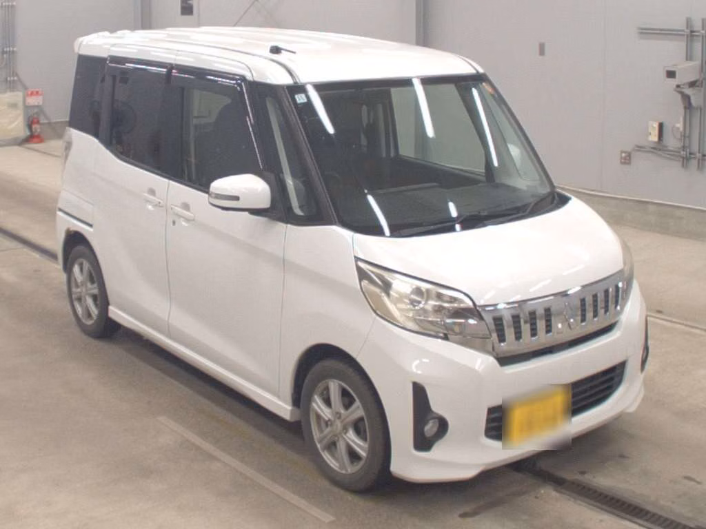 MITSUBISHI EK SPACE