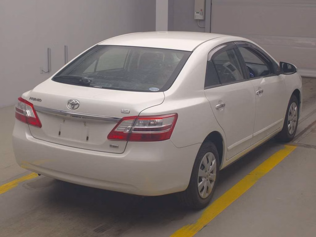 TOYOTA PREMIO