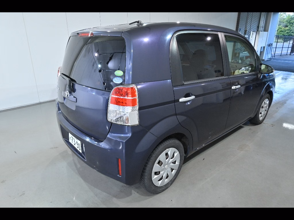 TOYOTA SPADE