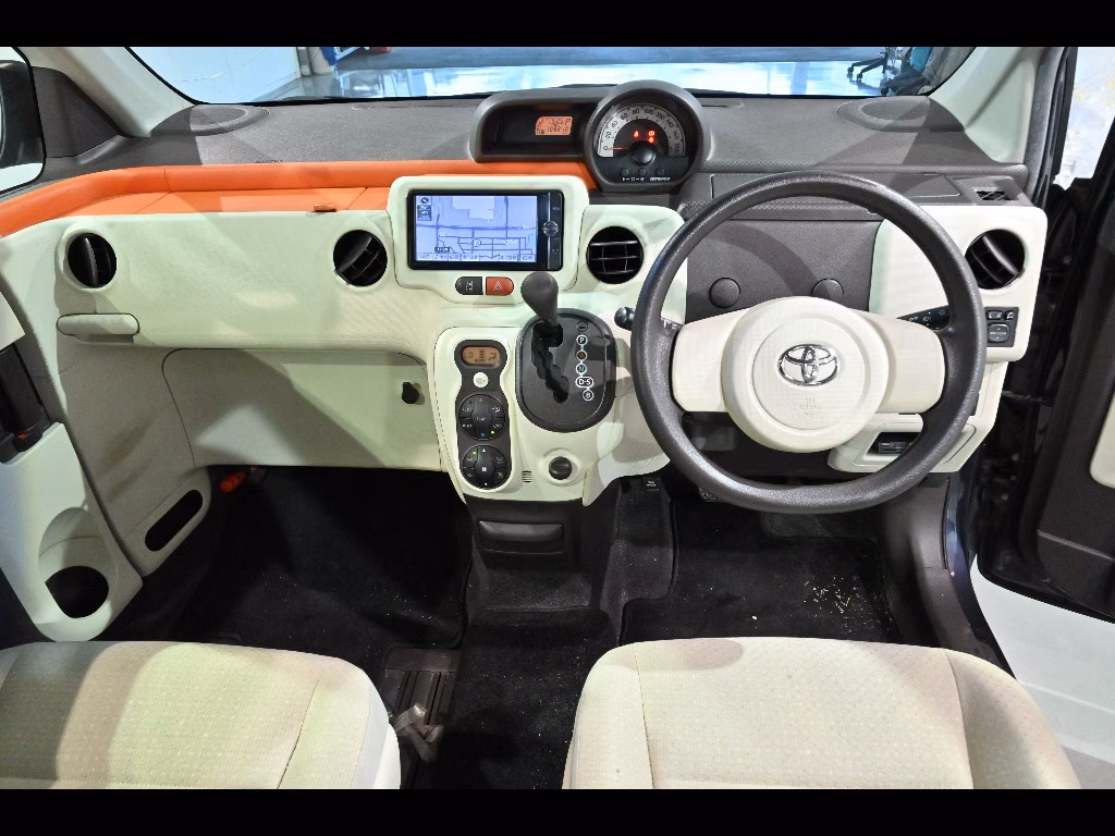 TOYOTA SPADE