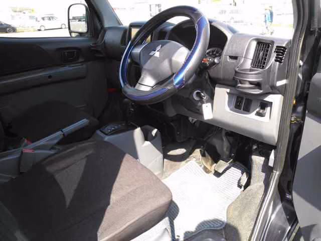 MITSUBISHI TOWN BOX
