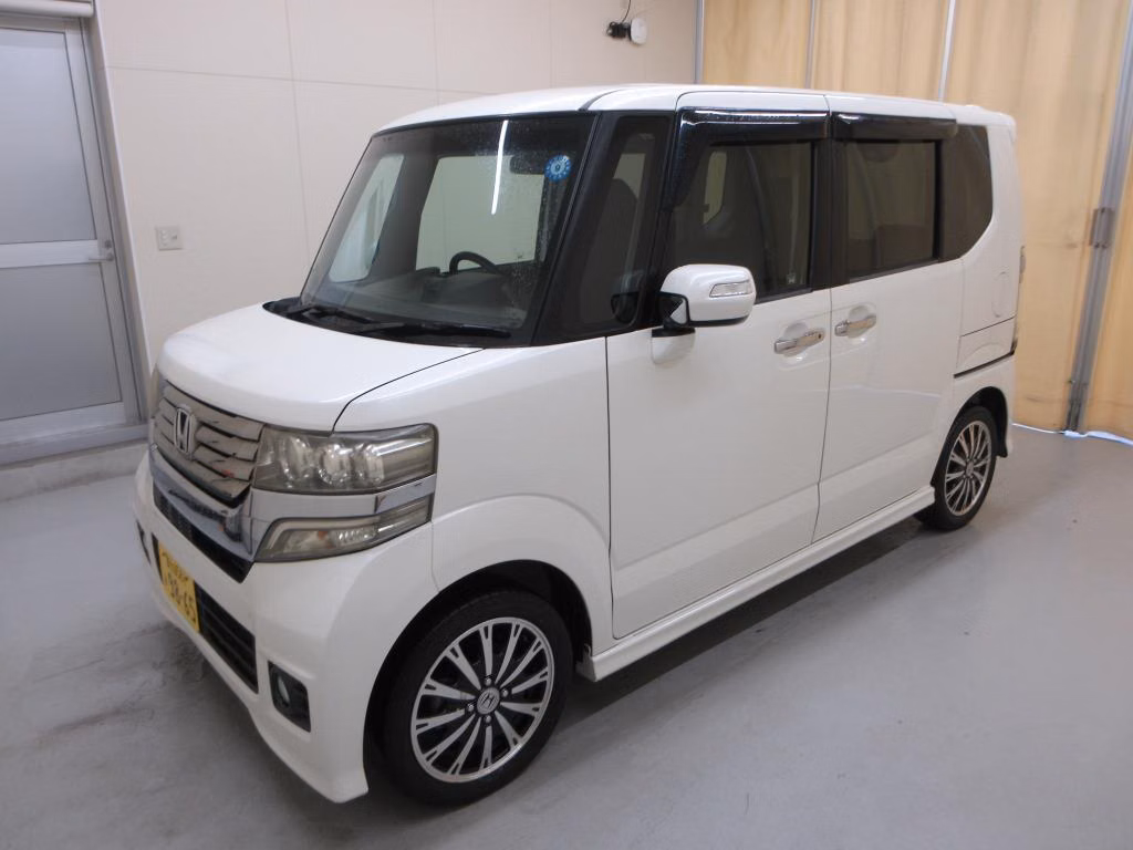 HONDA N-BOX