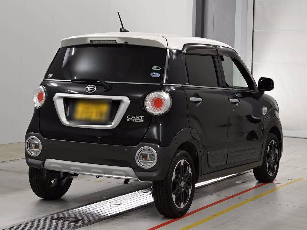DAIHATSU CAST