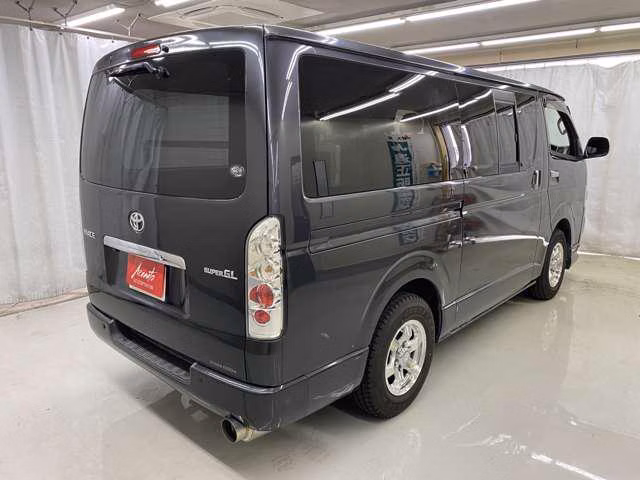 TOYOTA REGIUS ACE