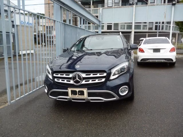 Mercedes-Benz GLA-Class