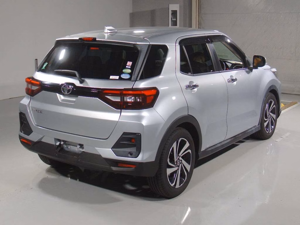 TOYOTA RAIZE