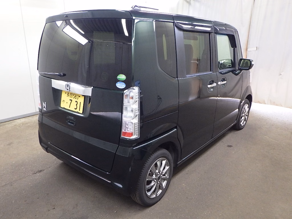 HONDA N-BOX