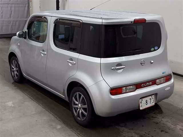 NISSAN CUBE