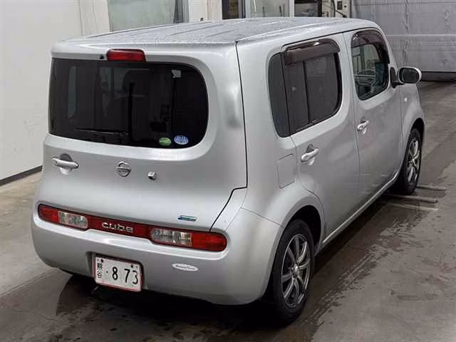 NISSAN CUBE