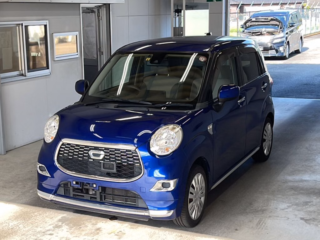 DAIHATSU CAST
