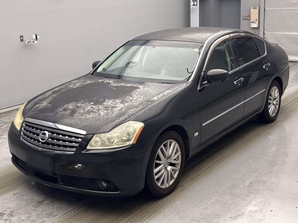 NISSAN FUGA