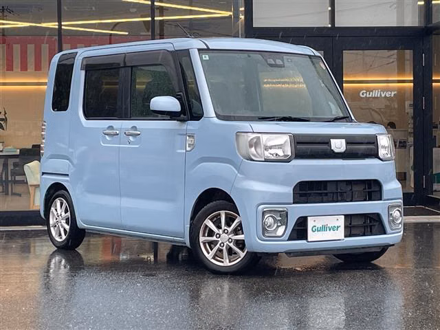 DAIHATSU WAKE