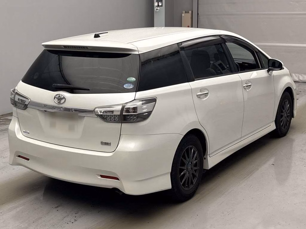 TOYOTA WISH
