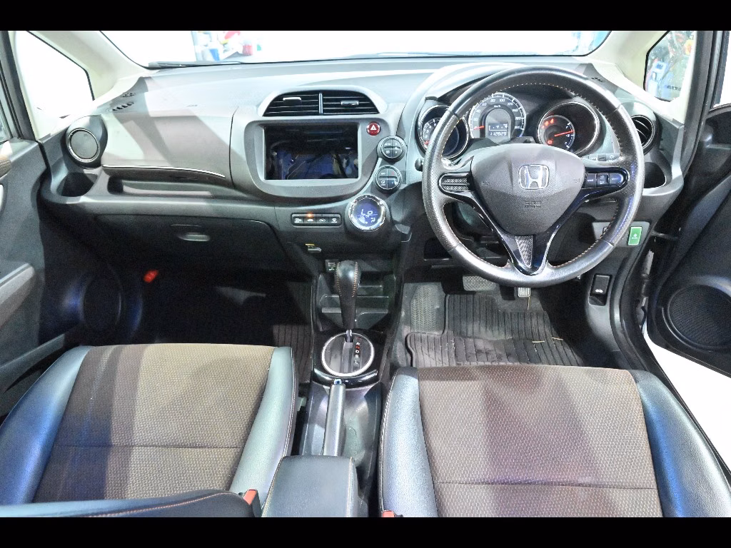 HONDA FIT SHUTTLE