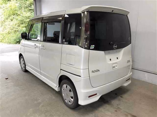 NISSAN ROOX