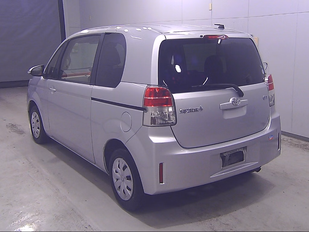 TOYOTA SPADE