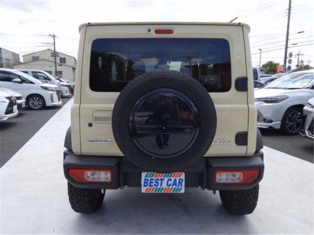 SUZUKI JIMNY SIERRA