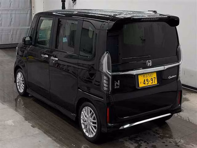 HONDA N-BOX