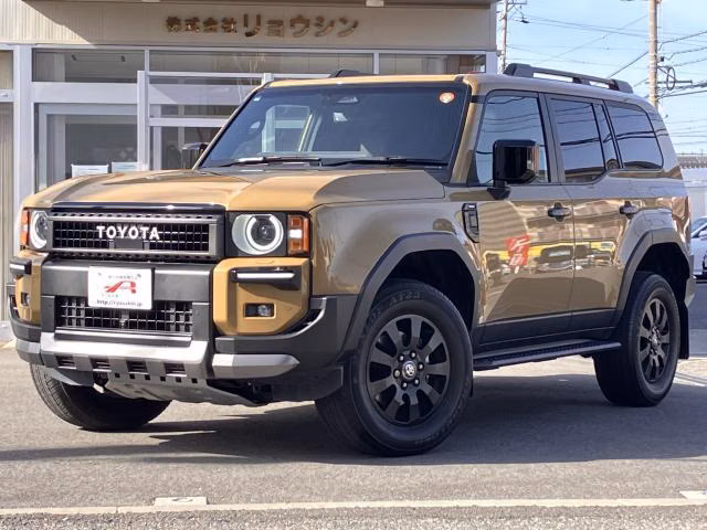 TOYOTA LAND CRUISER PRADO