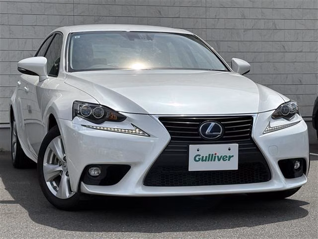 Lexus IS300h