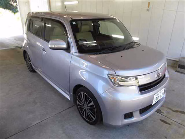 TOYOTA BB