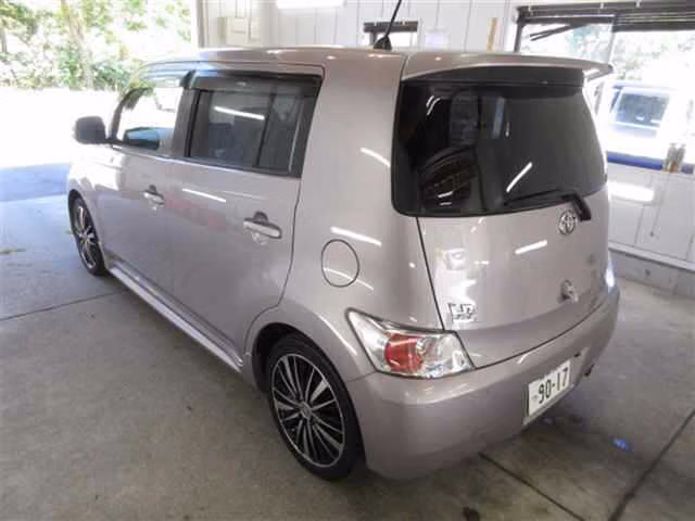 TOYOTA BB