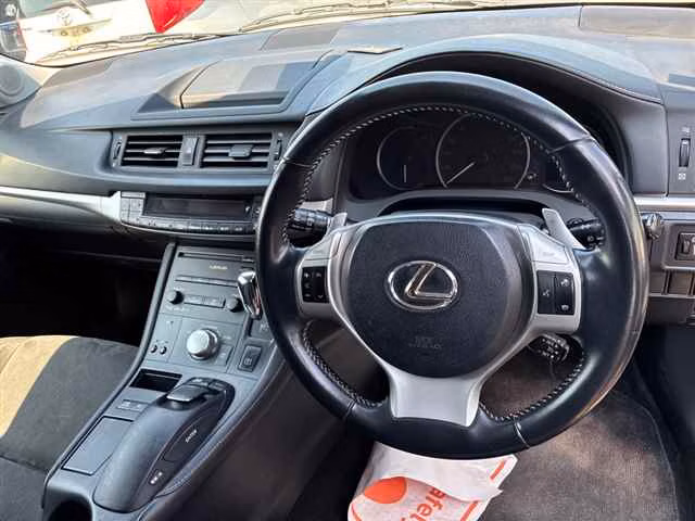LEXUS CT200H