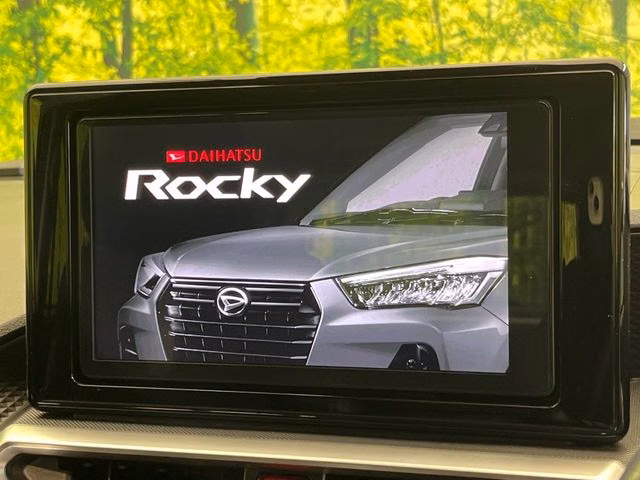 DAIHATSU ROCKY