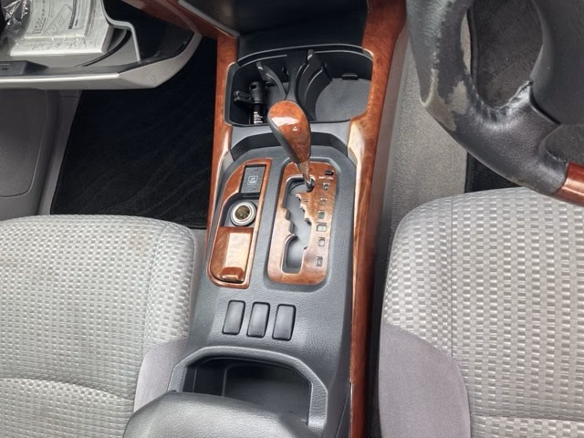 TOYOTA HILUX SURF