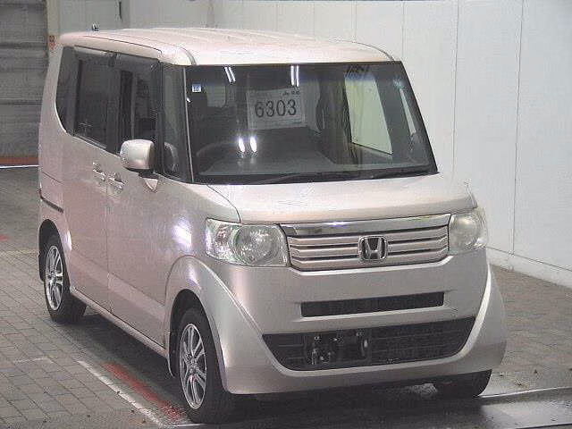 HONDA N-BOX