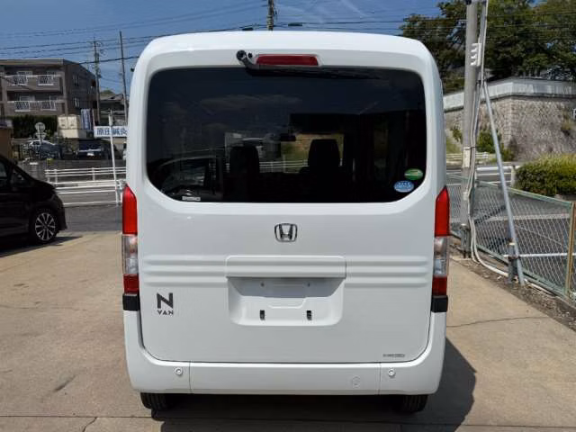 HONDA N-VAN