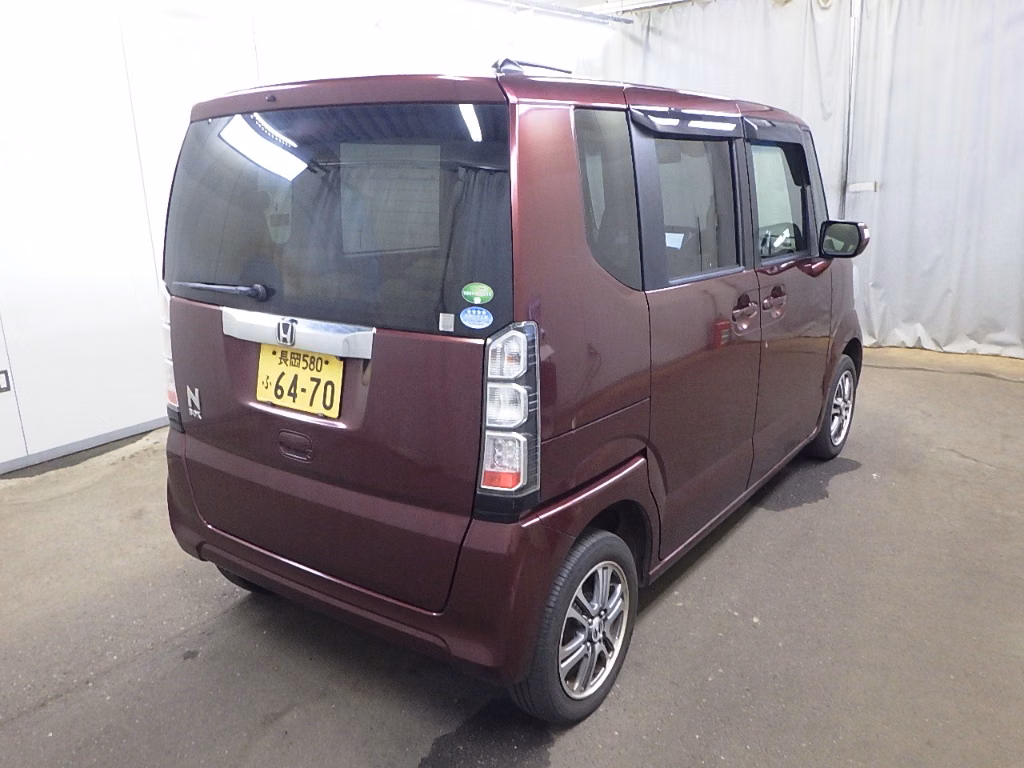 HONDA N-BOX