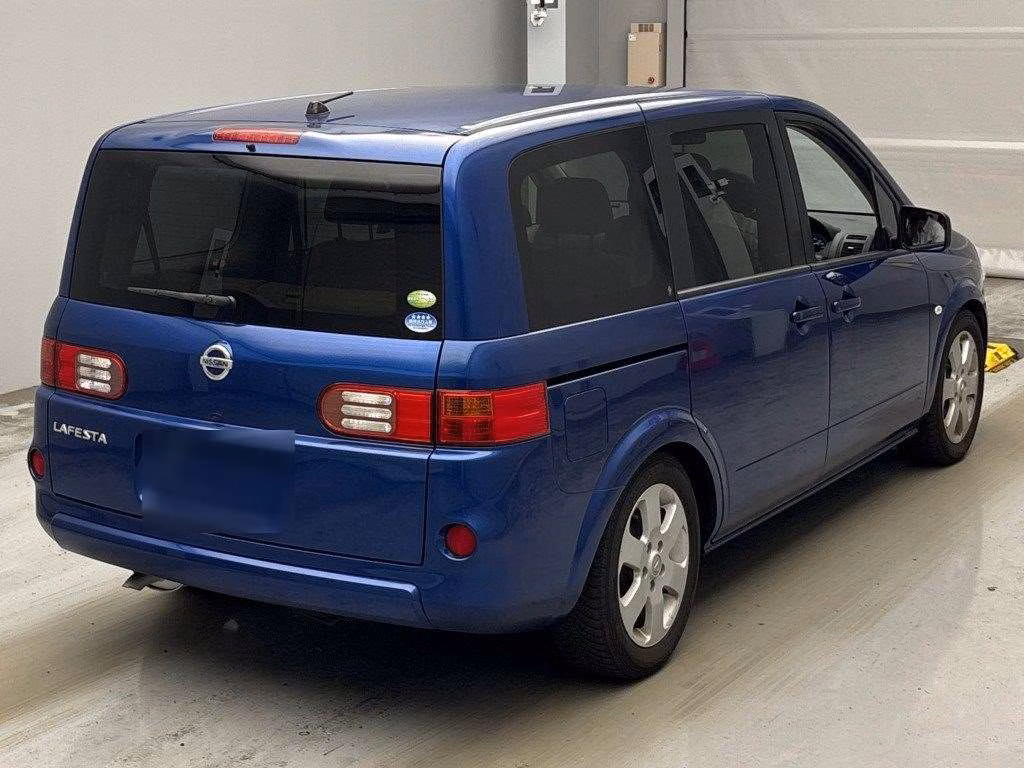 NISSAN LAFESTA