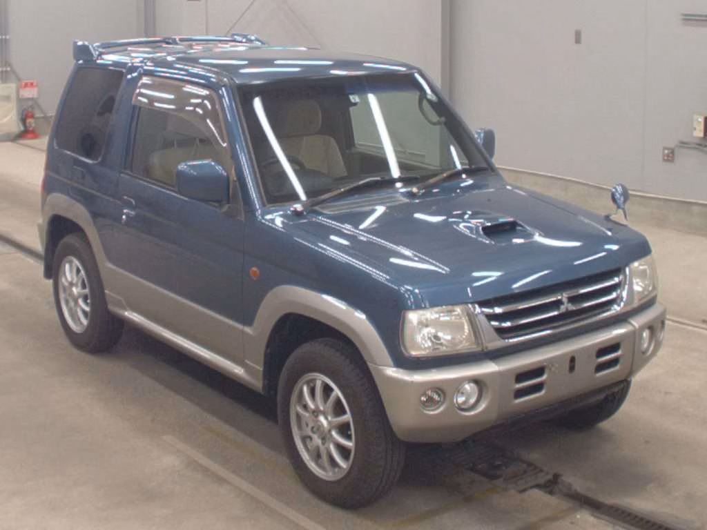 MITSUBISHI PAJERO MINI