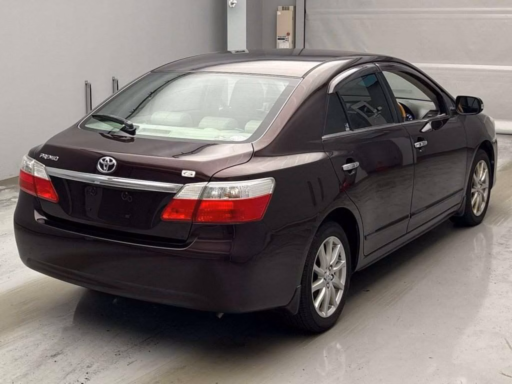 TOYOTA PREMIO