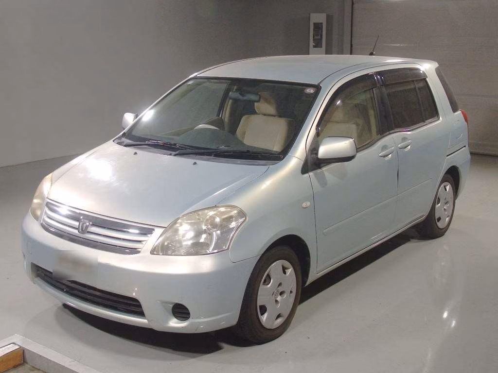 TOYOTA RAUM